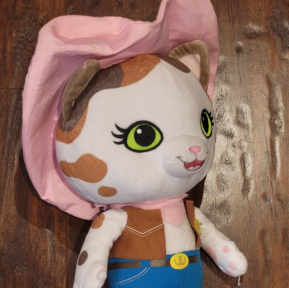 2/$20 🏷 Callie Sheriff Stuffy - Picture 2 of 3